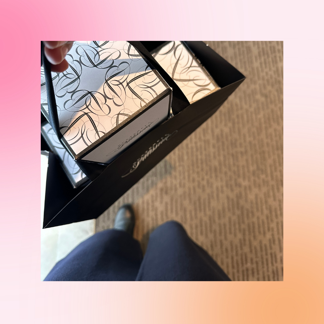 Paris autrement, le Mystery Pack, l'expérience surprise sur-mesure 100% personnalisée tout inclus 🥐